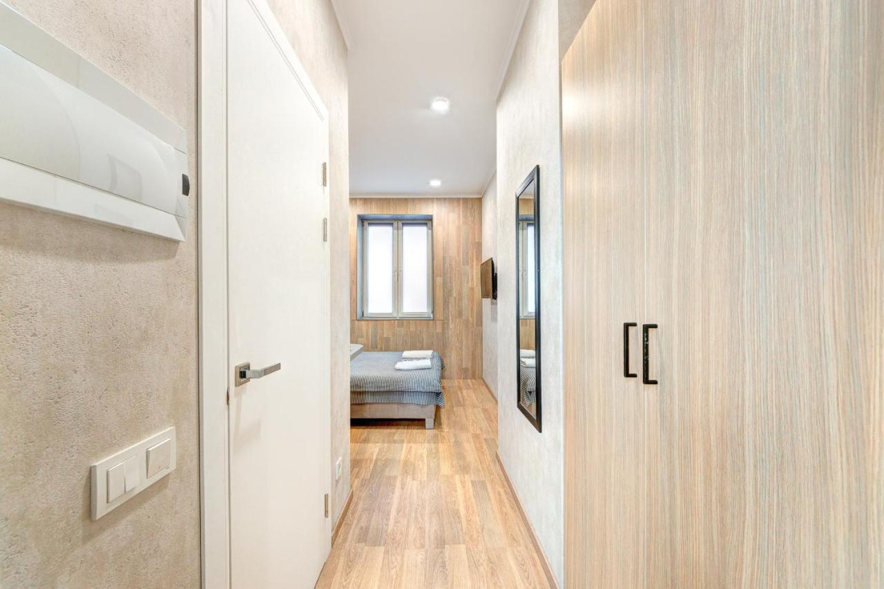 1 Room Apartment Near National Circus Київ Екстер'єр фото